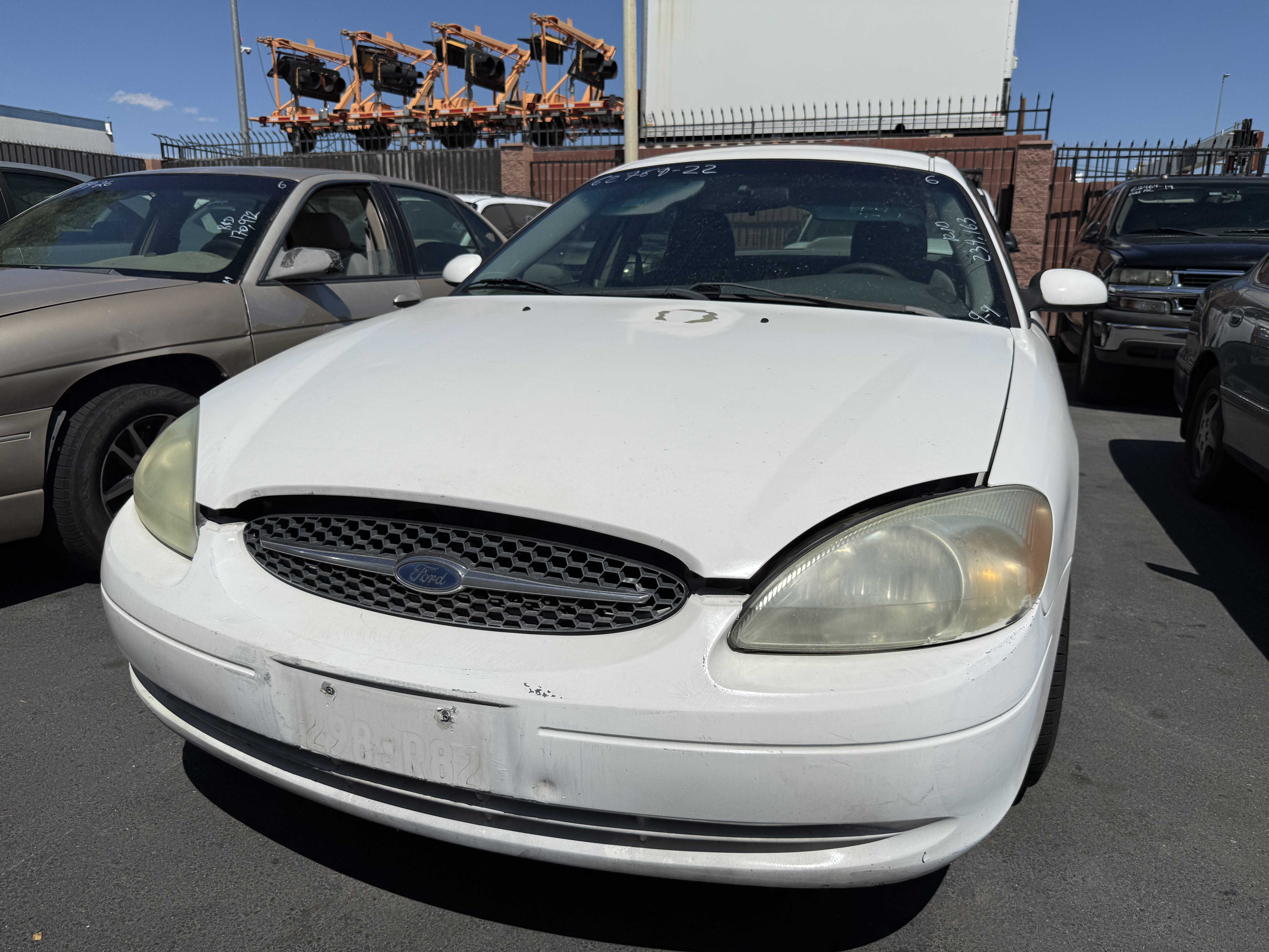 PUBLIC AUCTION 9/12/2025: 2001 FORD TAURUS