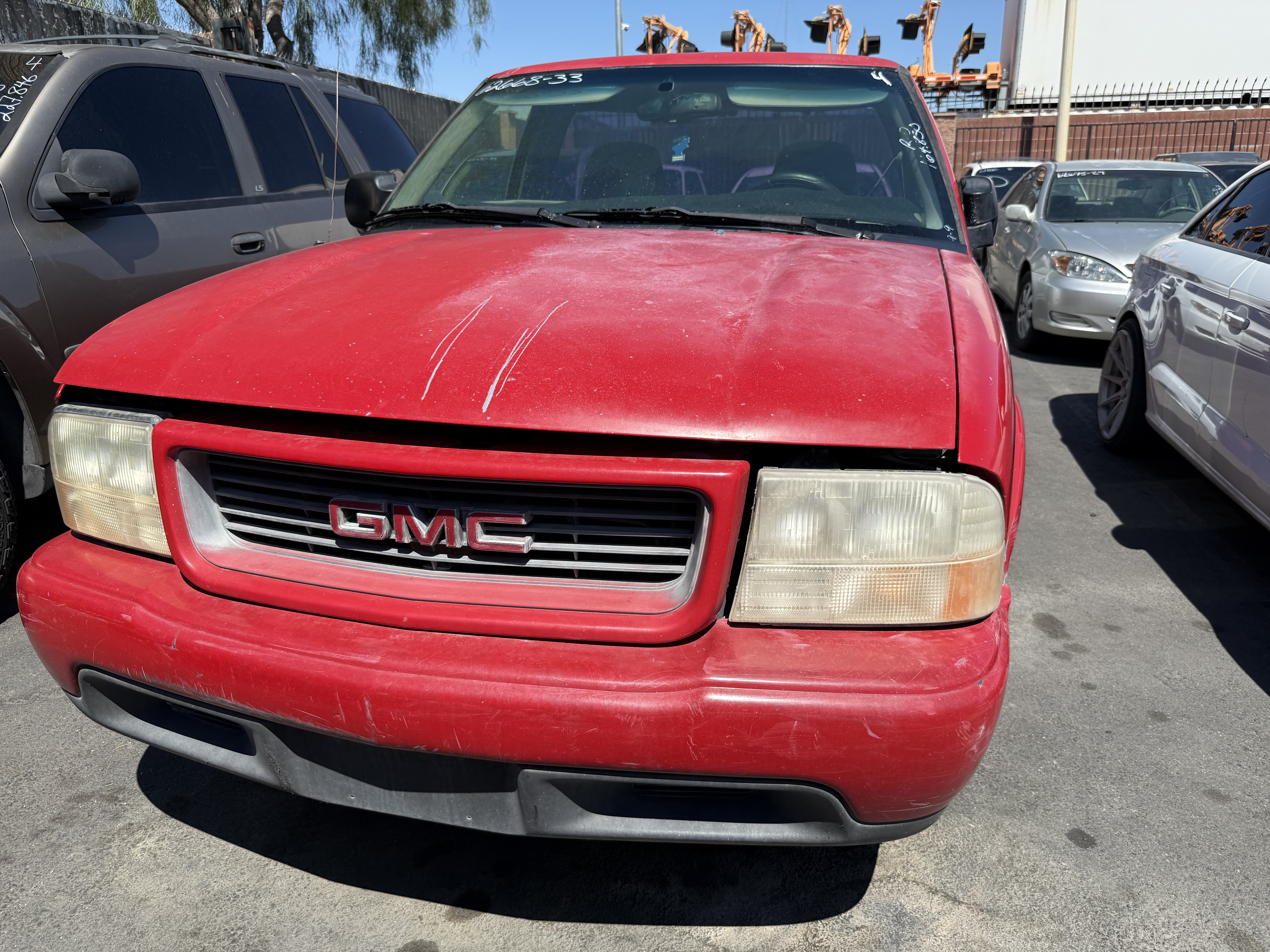 PUBLIC AUCTION 9/12/2025: 2000 GMC SONOMA