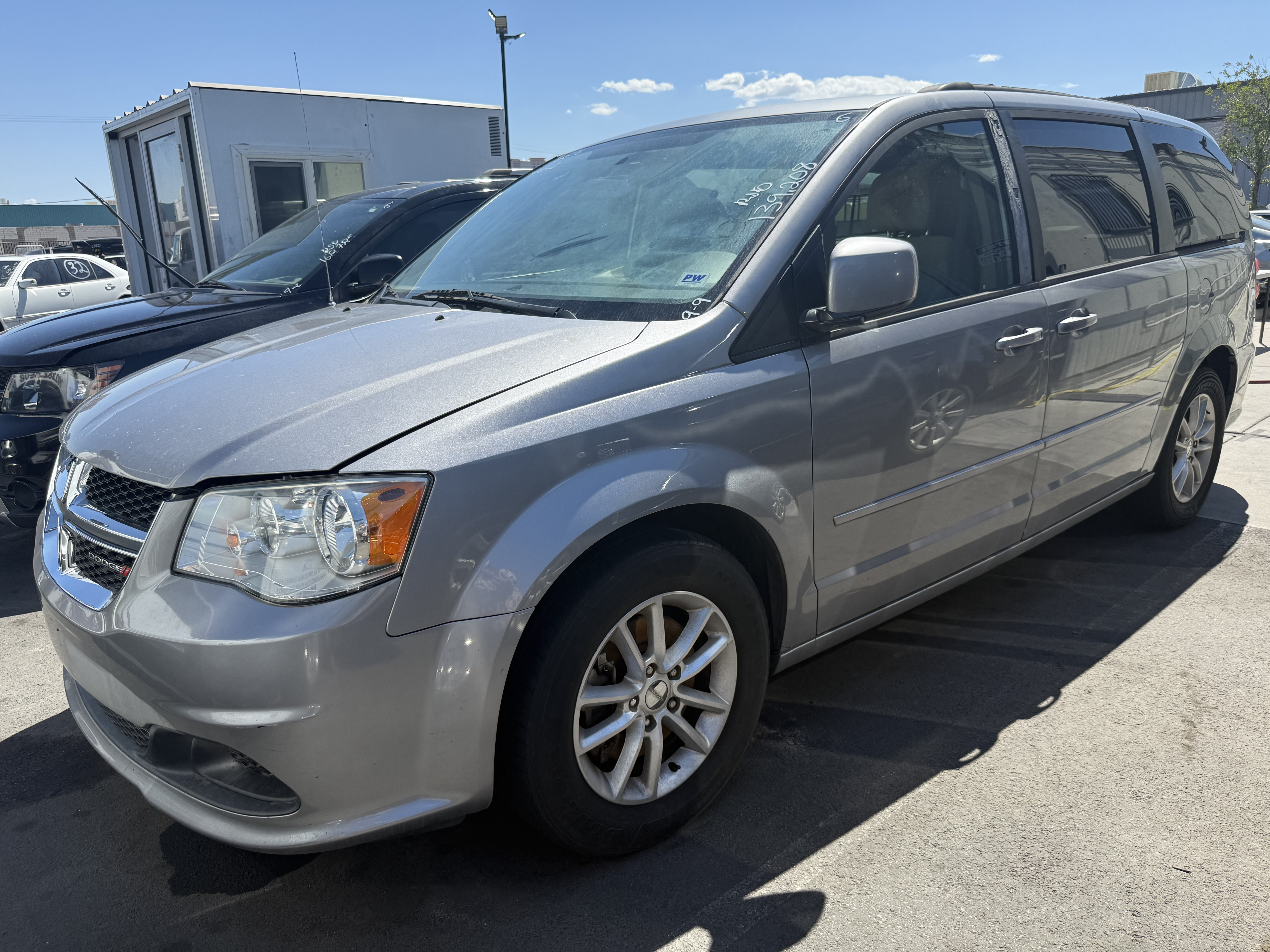 PUBLIC AUCTION 9/12/2025: 2016 DODGE GRAND CARAVAN