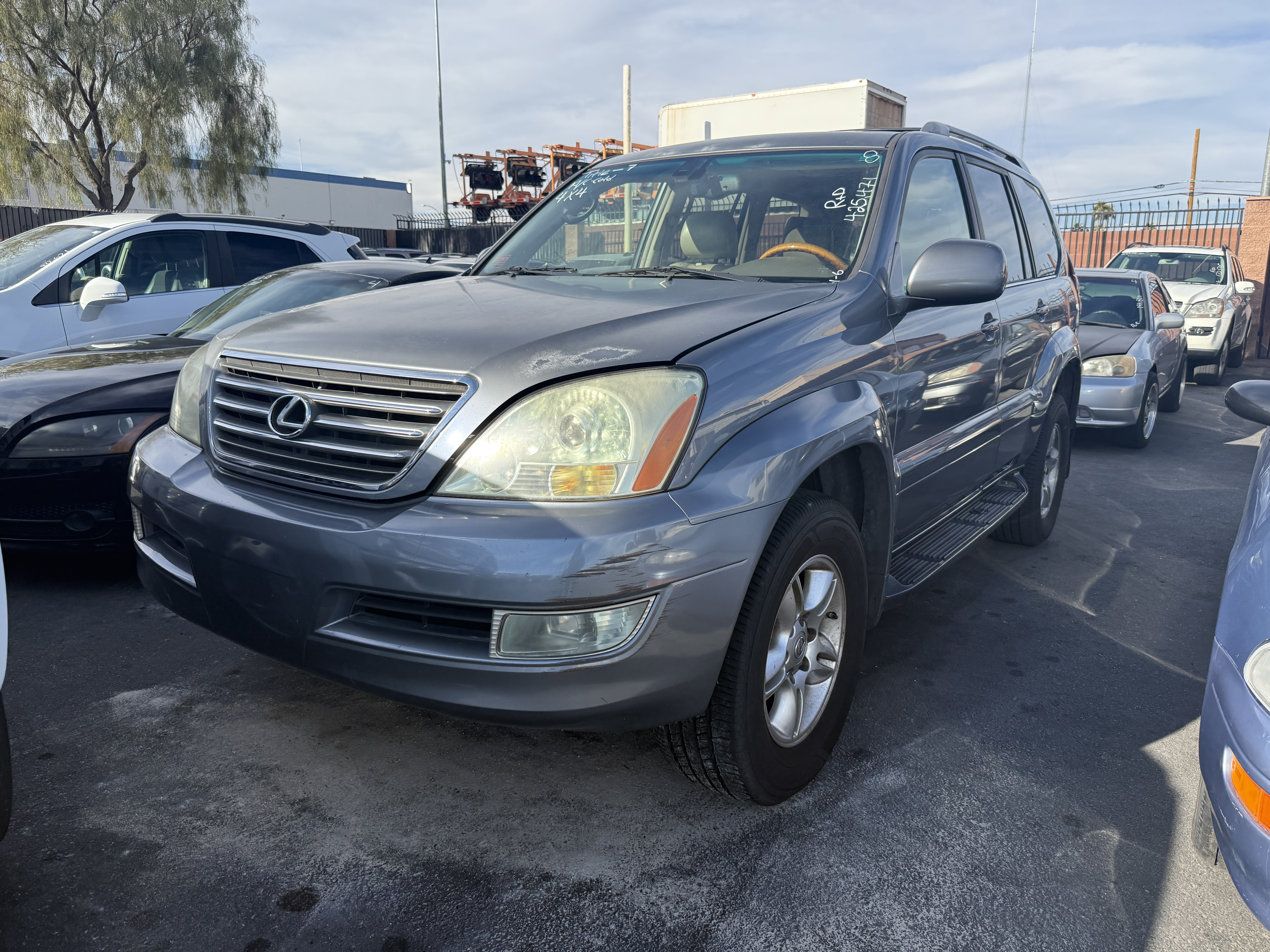 PUBLIC AUTO AUCTION 12/19/2025