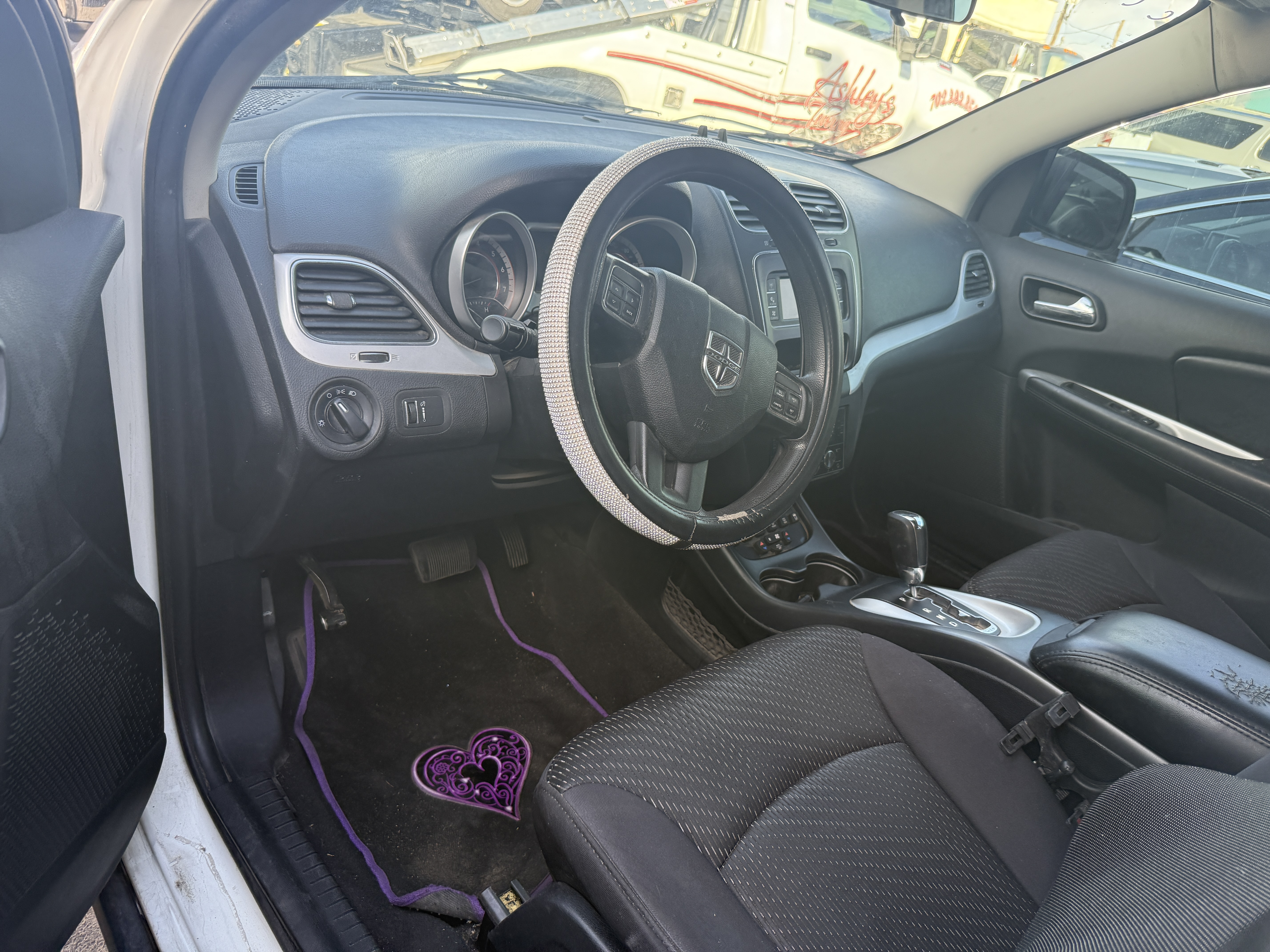 PUBLIC AUTO AUCTION 12/19/2025